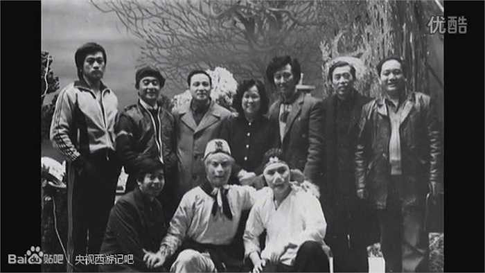 Lục Tiểu Linh Đồng, Mã Đức Hoa với đạo diễn, quay phim, các phó đạo diễn (Nhậm Phụng Pha, Tuân Hạo), phụ trách võ thuật (Lâm Chí Khiêm),... 