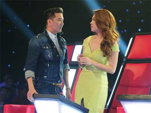 Ông hoàng nhạc Việt luôn nhún nhường và nghe lời Mỹ Tâm tuyệt đối trên ghế nóng The Voice.