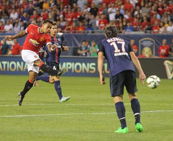 Hàng thủ lóng ngóng, Man Utd thua sốc PSG