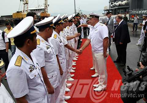 Bộ ba, chiến hạm, Hải quân Nga, đến Đà Nẵng, tàu khu trục, săn ngầm, Đô đốc Pantelev