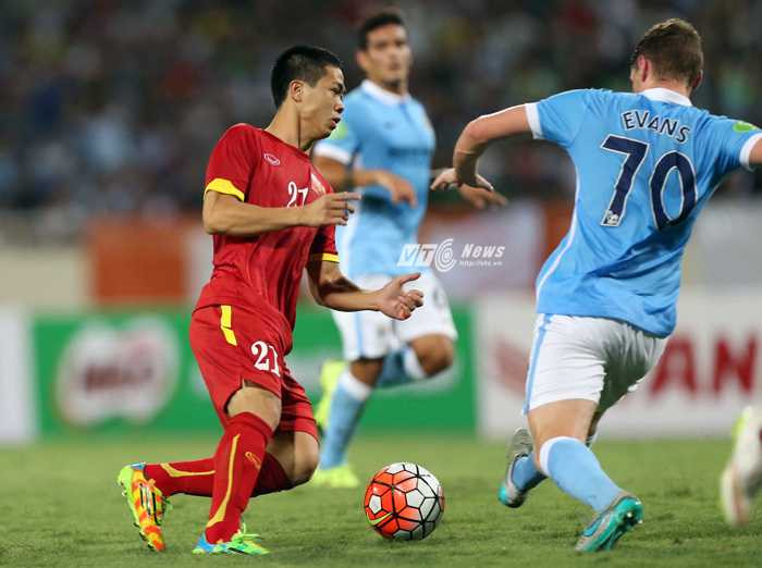 Công Phượng chỉ được vào sân từ phút 83