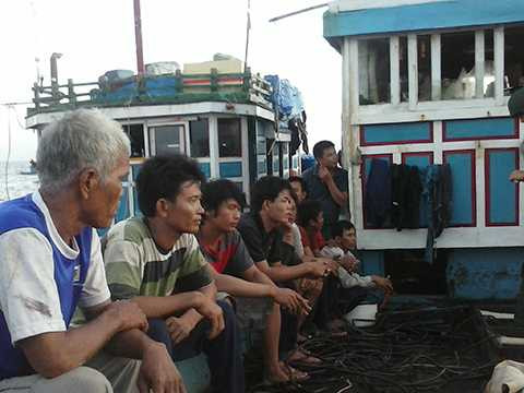 tàu cá, ngư dân, Lý Sơn, bị tấn công, cướp tài sản, Trung Quốc