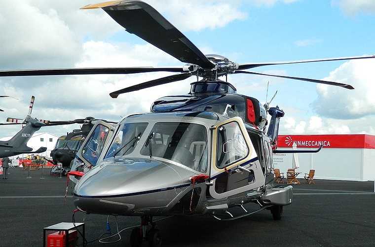 Việt Nam đã hoàn tất việc đàm phán ký kết hợp đồng về việc mua thêm máy bay tầm trung AW-189, dự kiến giao hàng cuối năm 2015. 