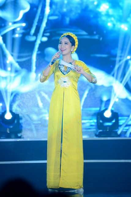 (VTC News) - Dàn thí sinh của dòng nhạc dân gian được lọt vào đêm chung kết sở hữu cả thanh lẫn sắc.