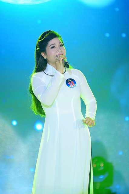 (VTC News) - Dàn thí sinh của dòng nhạc dân gian được lọt vào đêm chung kết sở hữu cả thanh lẫn sắc.