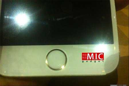 Ảnh khung nút Home rò rỉ với màu vàng sâm-panh