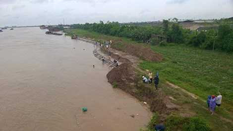 Nước sông Kinh Thầy dâng cao Nước sông Kinh Thầy dâng cao