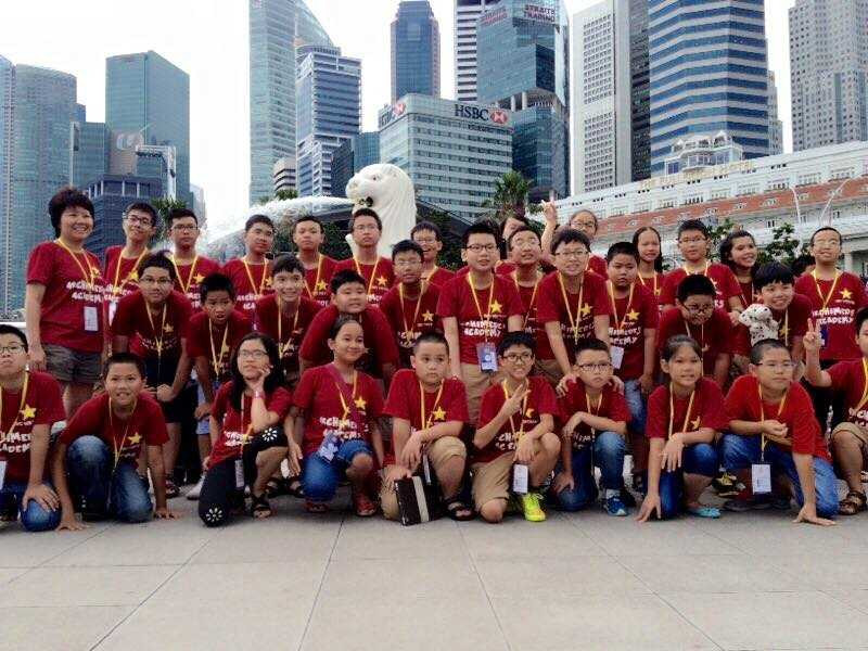 Đoàn học sinh Việt Nam tham dự cuộc thi Toán học trẻ Quốc tế (IMC 2015)