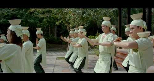 Linh Sơn và Diễm My 9x “bưng” phở Việt lên màn ảnh rộng