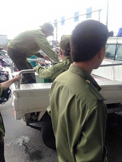 Công an thu bình trà đá từ thiện: Lãnh đạo Hà Nội nói gì?