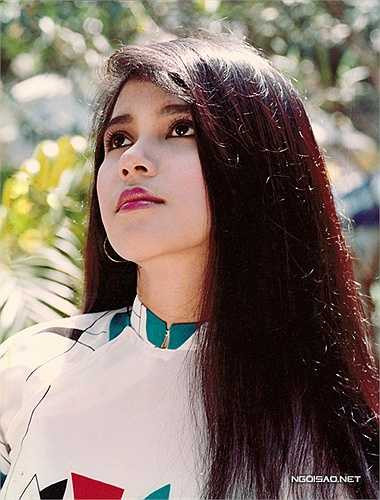 Mong ước lớn nhất của Việt Trinh là được tham gia những sự kiện có các đồng nghiệp một thời. Đã lâu chị không được gặp lại Diễm Hương, Y Phụng, Mộng Vân, Lê Tuấn Anh...