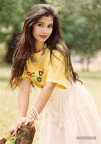 Việt Trinh thích và nhớ không khí làm việc của ngày xưa, khi hàng loạt ngôi sao đang nổi trên thị trường cùng đóng một phim nhưng ai cũng hòa đồng, vui vẻ. Trong ký ức của mình, Việt Trinh luôn nhớ về các đàn chị Diễm My, Diễm Hương, Lý Thu Thảo... vì mỗi người đều để lại cho cô những câu chuyện đời, chuyện nghề không thể phai mờ. 