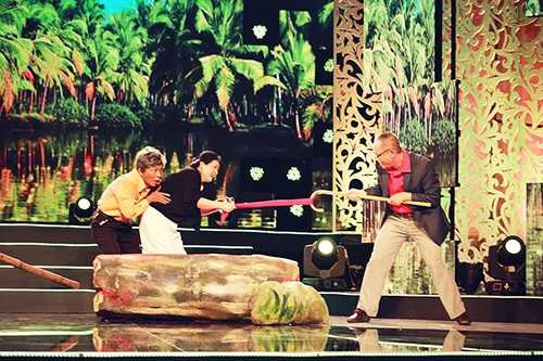 Công Trí dự triển lãm Ireland, Thanh Thủy "dính" tình tay ba