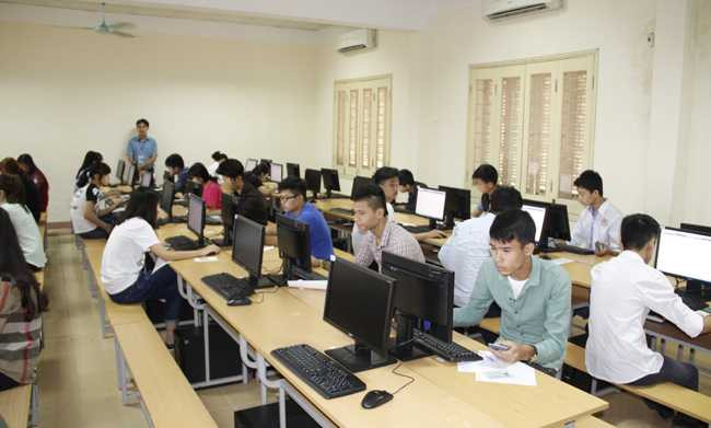 Thí sinh dự thi đợt 2 vào Đại học Quốc gia Hà Nội