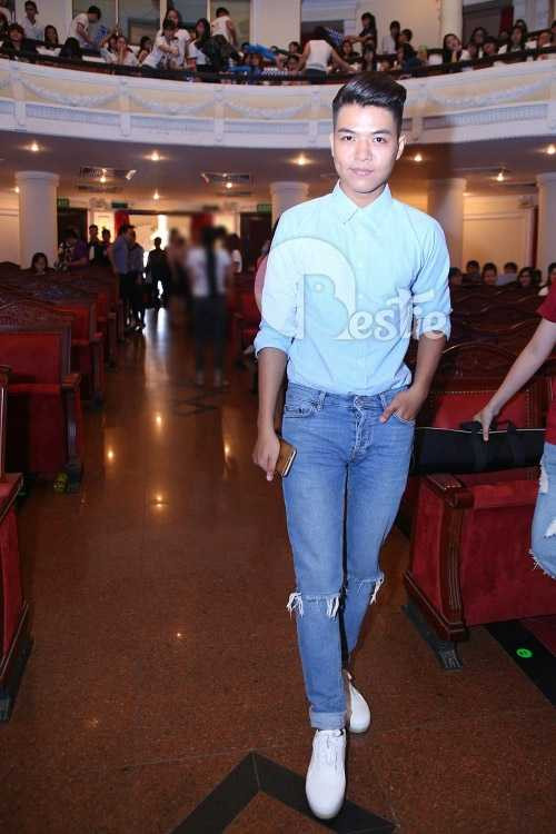 Noo Phước Thịnh công khai dẫn Thủy Tiên bỏ trốn