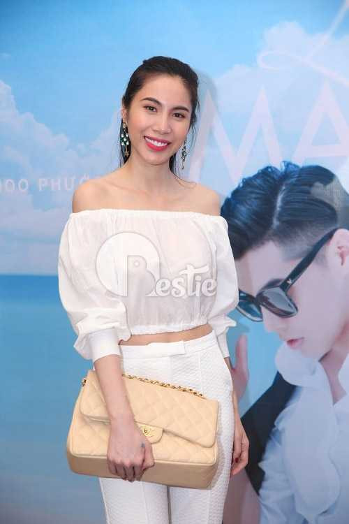 Noo Phước Thịnh công khai dẫn Thủy Tiên bỏ trốn