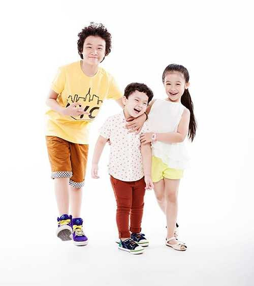 Vợ chồng Đan Trường chuẩn bị có con, Bé Sushi làm người mẫu