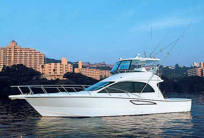 Toyota cũng từng sản xuất tàu thủy đặt tên theo một hòn đảo của New Zealand. Con tàu Ponam nay đã khoảng 25 tuổi, lấy từ cái tên Te Waipounamu, một hòn đảo nhỏ nơi sinh sống của người Maori.