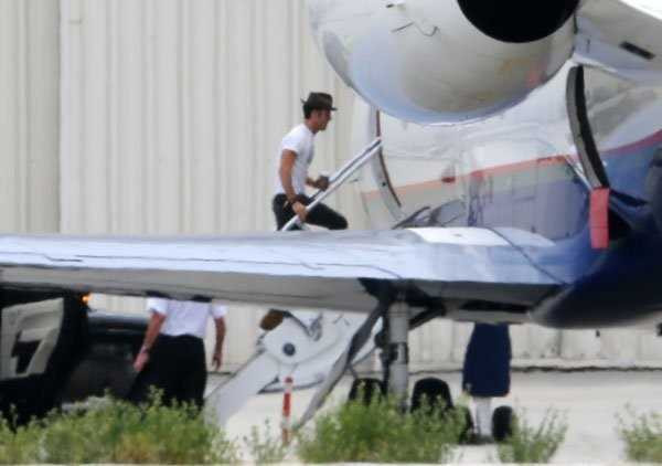 Jennifer Aniston bí mật làm đám cưới tại nhà riêng