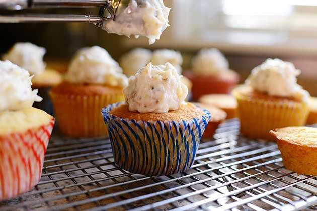 cách làm bánh cupcake đơn giản