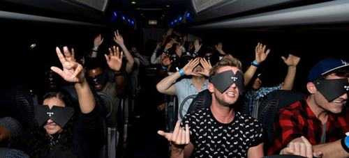 Rihanna cũng từng bắt cóc fan giống hệt ý tưởng của Sơn Tùng MTP.