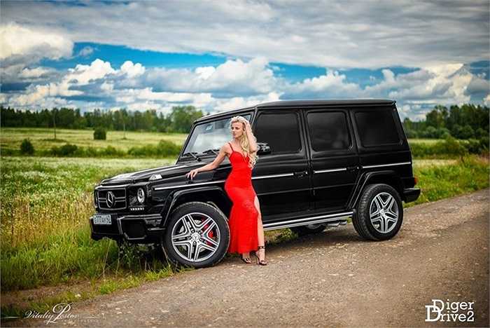 Mercedes-Benz G63 AMG là một trong những mẫu SUV được nhiều người theo đuổi nhất thế giới, đồng thời cũng là chiếc xe ít thay đổi dáng vẻ bề ngoài sau nửa thế kỷ ra mắt lần đầu tiên.