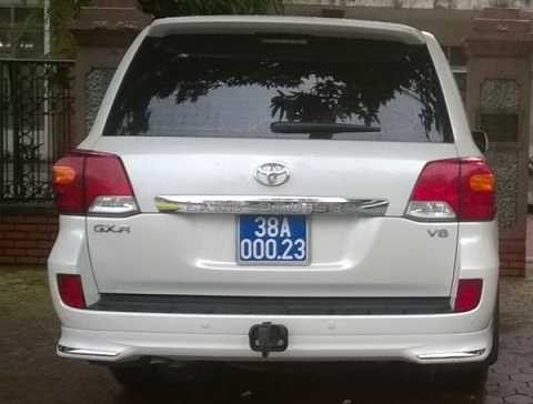 Siêu xe biển giả của Trưởng ban Khu kinh tế Hà Tĩnh