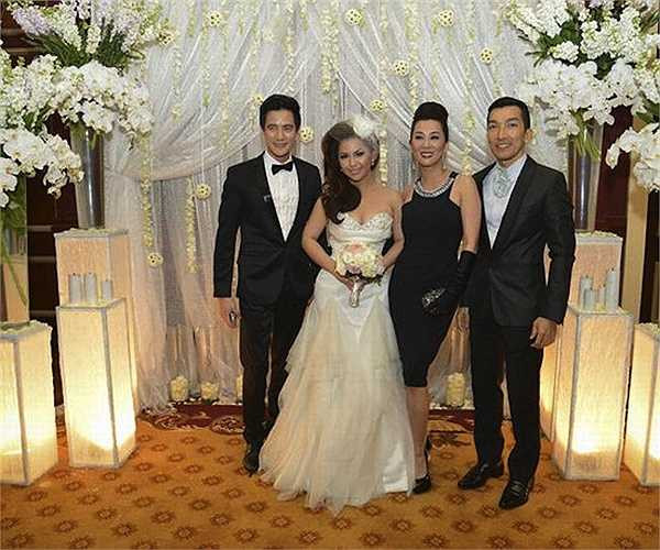 Đầu năm 2013, Minh Tuyết đã lập gia đình với Diep Nghi Keith, một doanh nhân người Mỹ gốc Việt thành đạt. 