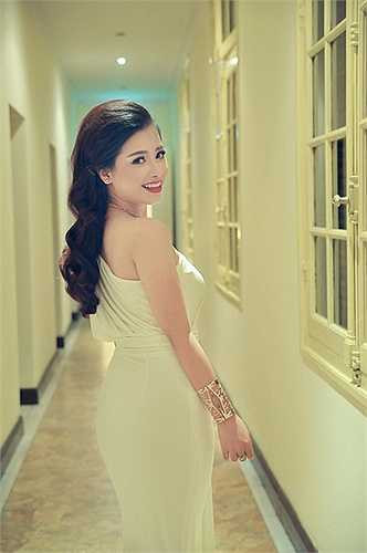 Dương Hoàng Yến thể hiện ca khúc kinh điển 'Greatest love of all' và gây bất ngờ cho những người bạn Thái Lan khi thể hiện nội lực, quãng giọng rộng cũng như thăng hoa ở những nốt cao