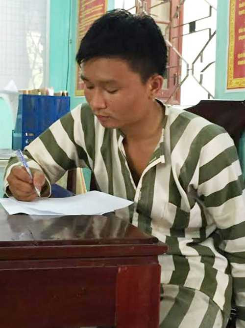 Nghĩa tại cơ quan công an ngày 8/8. Nghĩa tại cơ quan công an ngày 8/8.