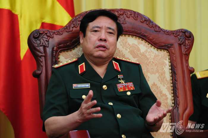 Đại tướng Phùng Quang Thanh chia sẻ với phía Trung Quốc những quan điểm của mình - Ảnh: Tùng Đinh