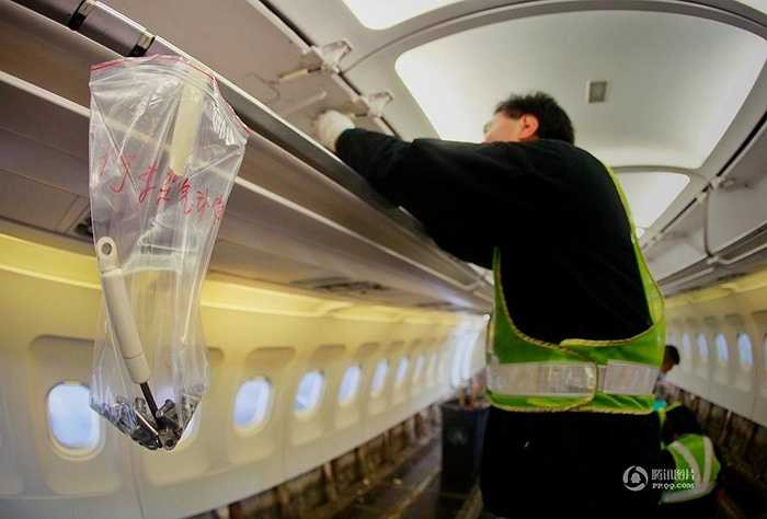 Từng loại ốc vít được đựng trong túi nhựa riêng, có dán nhãn để không bị nhầm lẫn