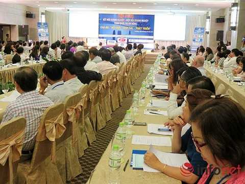 Hàng trăm doanh nghiệp nhỏ và vừa trong cả nước tham dự hội nghị kết nối do Hiệp hội Doanh nghiệp nhỏ và vừa Việt Nam tổ chức tại Đà Nẵng ngày 8/8 (Ảnh: HC) Hàng trăm doanh nghiệp nhỏ và vừa trong cả nước tham dự hội nghị kết nối do Hiệp hội Doanh nghiệp nhỏ và vừa Việt Nam tổ chức tại Đà Nẵng ngày 8/8 (Ảnh: HC)