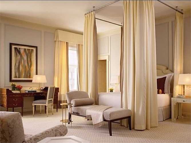 Họ có thể trả 15.000 USD cho một đêm trong căn hộ penthouse tại khách sạn sang chảnh Fairmont Hotel ở San Francisco.