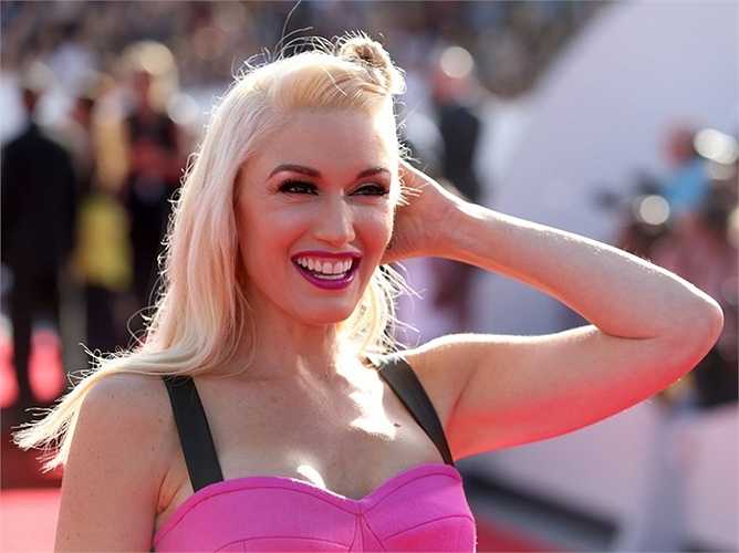 Nữ ca sĩ xinh đẹp Gwen Stefani từng 'ăn ngủ' trong studio của Iovine để thực hiện những ca khúc hit của minh