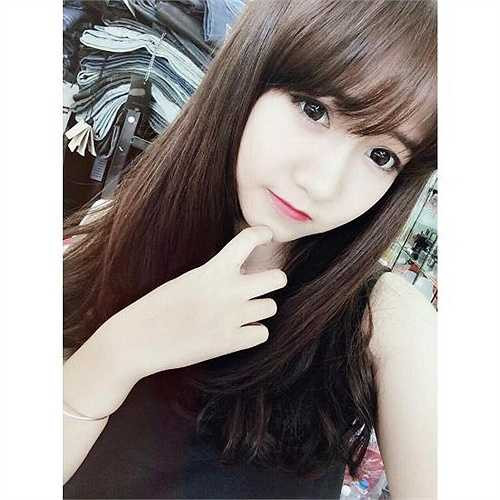 Thu Hà hiện đang học lớp 11, trường THPT Nguyễn Trãi, Hà Nội.