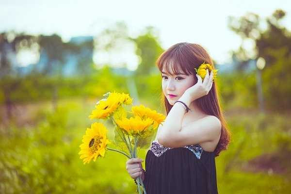 Nữ sinh xinh xắn này từng giành giải đặc biệt trong cuộc thi ảnh 'Mr And Mss' do trường tổ chức.