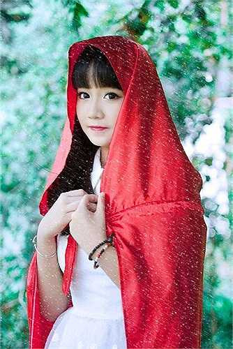 Thu Hà có sở thích là ca hát và chụp ảnh.