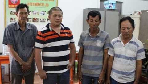 Các đối tượng lừa đảo bị bắt giữ.