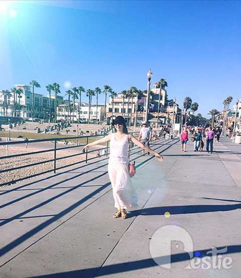 Cựu siêu mẫu vừa có chuyến đi biển thú vị để thư giãn sau những giờ làm việc căng thẳng.