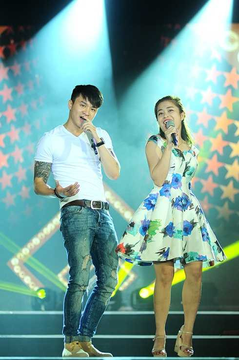 Lê Văn Đạt và Hoàng Hồng Ngọc, hai giọng ca sáng ở bảng Nhạc nhẹ Sao Mai 2015