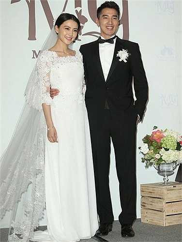 Vài năm sau, sự nghiệp của cô ngày càng tỏa sáng. Xét về độ nổi tiếng, cô là người đẹp hạnh phúc nhất phiên bản Ỷ thiên đồ long ký năm xưa. Người đẹp kết hôn với tài tử Triệu Hựu Đình, sự nghiệp phát triển trên cả địa hạt điện ảnh và truyền hình.