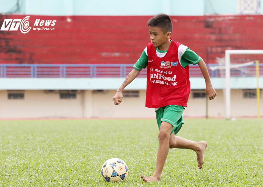 Vương Tuấn Kiệt là một trong 24 thí sinh lọt vào vòng chung kết tuyển sinh Học viện Nutifood HAGL Arsenal JMG (Ảnh: Hoàng Tùng)