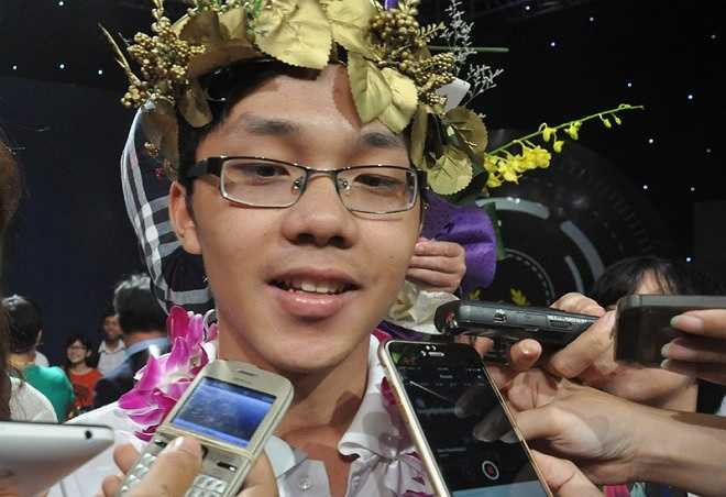 Chàng trai đến từ Quảng Trị cũng cho biết, kỷ niệm nhớ nhất trong suốt quá trình thi Đường lên đỉnh Olympia là lần đi chơi với các bạn trước ngày chung kết. 