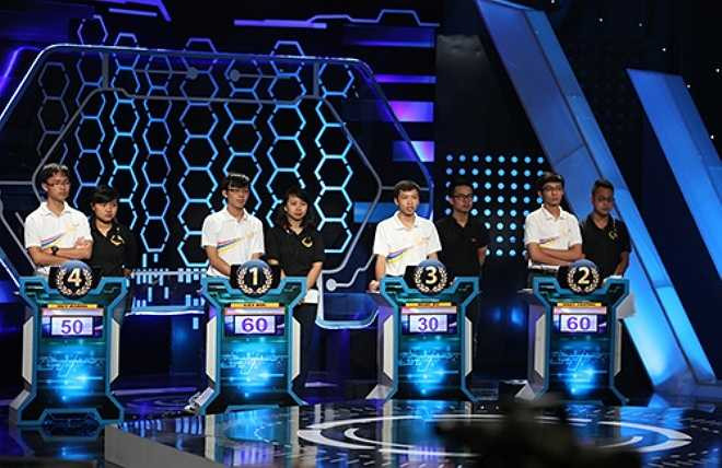 Viết Đức cho biết em cũng khá bình tĩnh trước các bạn cùng thi. 