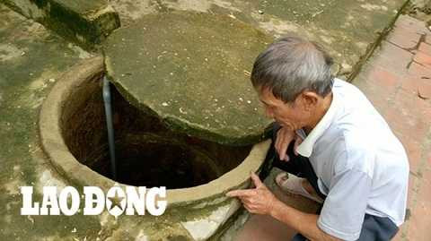 Giếng khơi bị khô cạn.