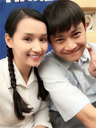 Tác phẩm do Hãng phim Điện ảnh Quân đội sản xuất, đạo diễn Đặng Thái Huyền chỉ đạo và biên kịch Nguyễn Thu Dung viết kịch bản dựa trên cuốn 'Người về bến sông Châu' của nhà văn Sương Nguyệt Minh. Bộ phim sẽ ra rạp vào dịp 2/9.