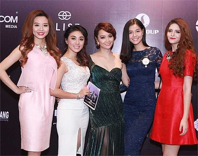 Dàn nữ diễn viên của 'Những ngọn nến trong đêm' phần 2.