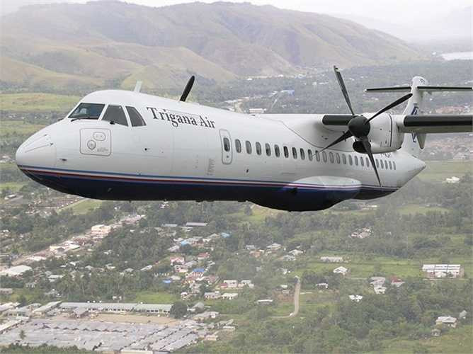 ATR 42 được sản xuất lần đầu năm 1981 và cất cánh lần đầu năm 1984. Chuyến bay thương mại đầu tiên được hãng Air Littoral thực hiện cùng năm 1984