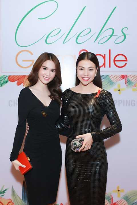 Năm 2008, Trà Ngọc Hằng và Ngọc Trinh tình cờ biết nhau, cho đến nay thì tình bạn của họ đã bền vững được 7 năm. Năm 2008, Trà Ngọc Hằng và Ngọc Trinh tình cờ biết nhau, cho đến nay thì tình bạn của họ đã bền vững được 7 năm.